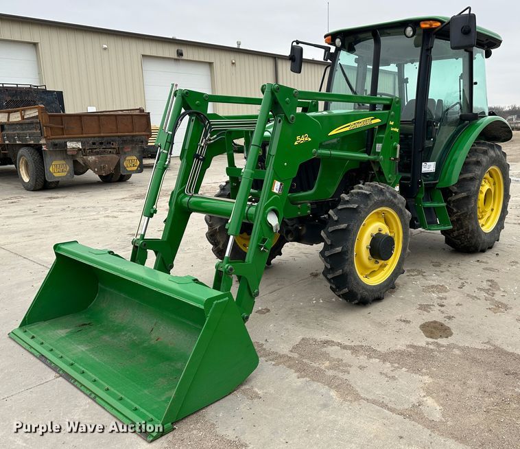 image for item DR5034 2007 John Deere 5225  MFWD tractor