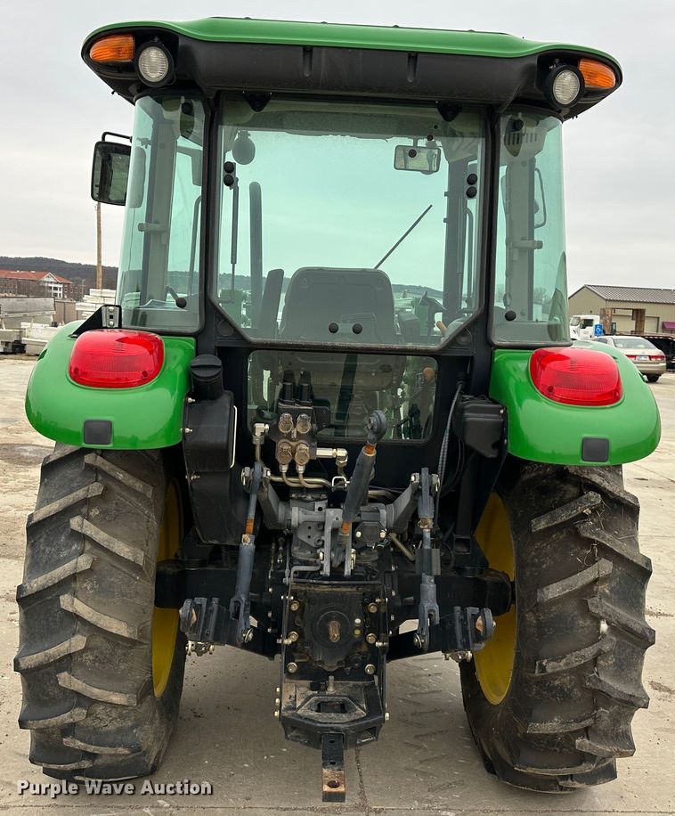 image for item DR5034 2007 John Deere 5225  MFWD tractor