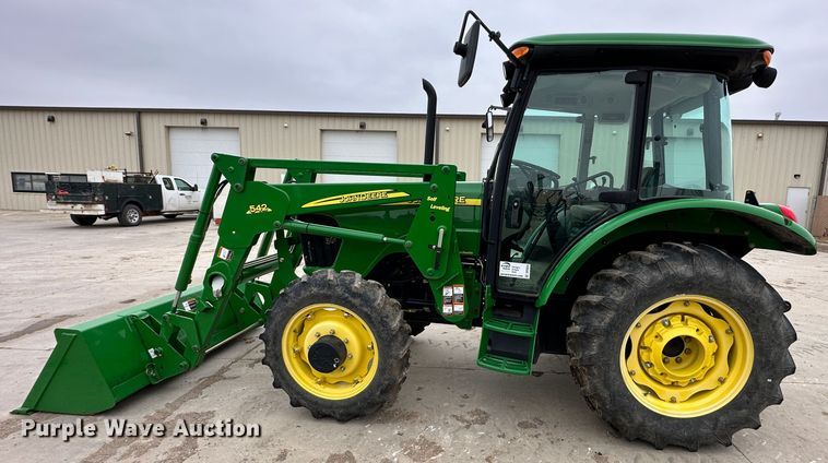 image for item DR5034 2007 John Deere 5225  MFWD tractor