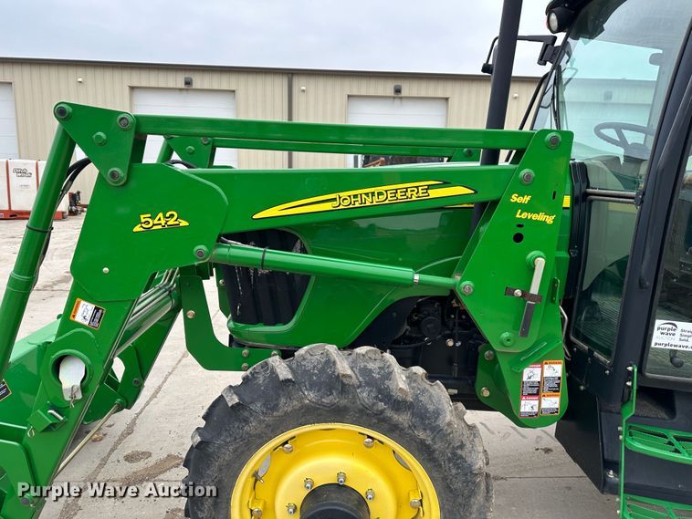 image for item DR5034 2007 John Deere 5225  MFWD tractor