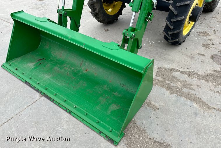 image for item DR5034 2007 John Deere 5225  MFWD tractor