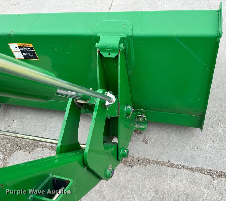 image for item DR5034 2007 John Deere 5225  MFWD tractor