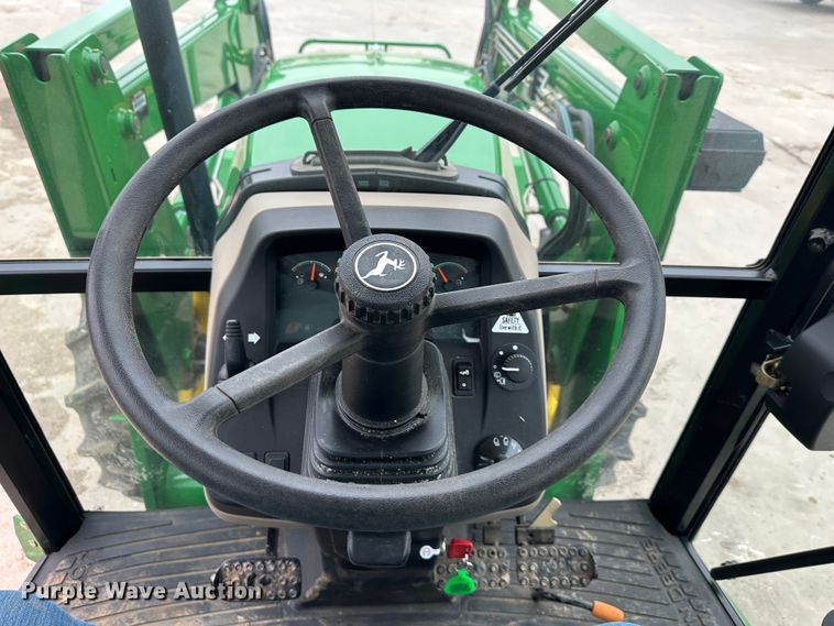 image for item DR5034 2007 John Deere 5225  MFWD tractor