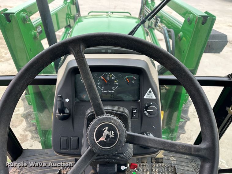image for item DR5034 2007 John Deere 5225  MFWD tractor