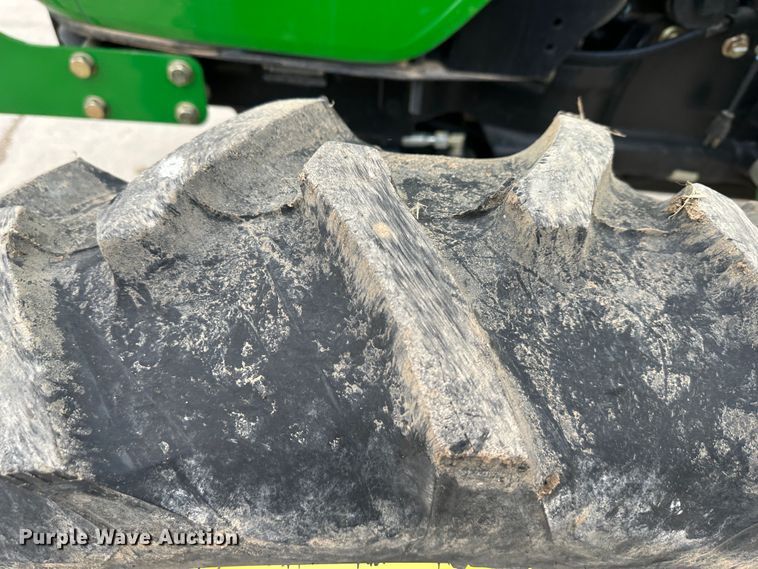 image for item DR5034 2007 John Deere 5225  MFWD tractor