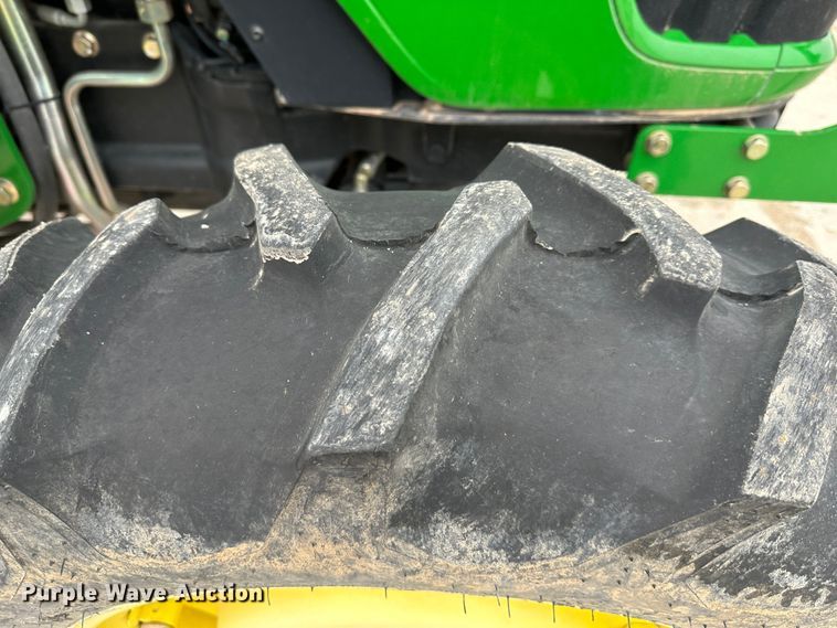 image for item DR5034 2007 John Deere 5225  MFWD tractor