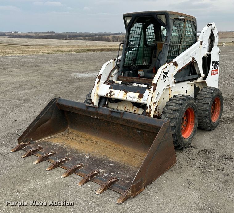 image for item DR6088 2009 Bobcat S185  skid steer loader