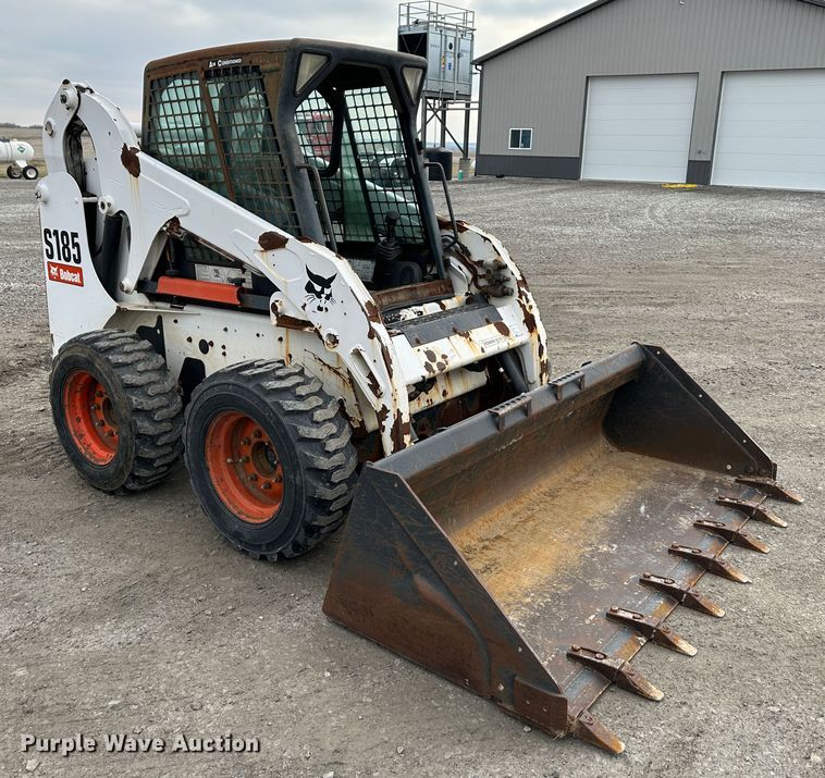 image for item DR6088 2009 Bobcat S185  skid steer loader