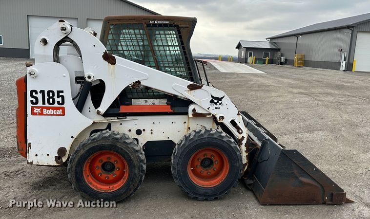 image for item DR6088 2009 Bobcat S185  skid steer loader