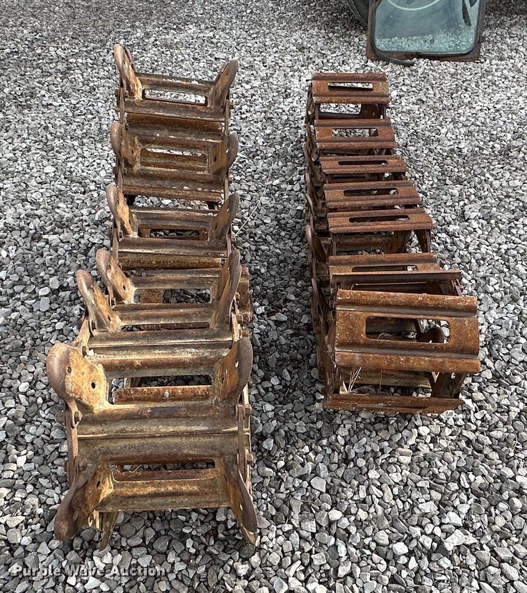 image for item DR6088 2009 Bobcat S185  skid steer loader