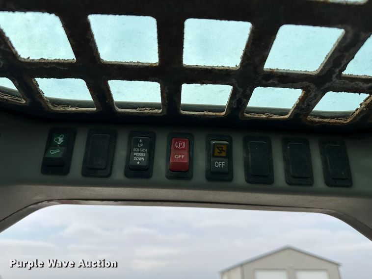 image for item DR6088 2009 Bobcat S185  skid steer loader