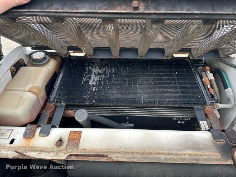 image for item DR6088 2009 Bobcat S185  skid steer loader