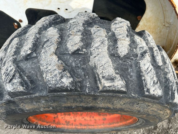 image for item DR6088 2009 Bobcat S185  skid steer loader