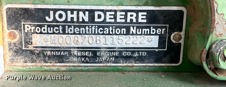 image for item DS2846 1992 John Deere 870  tractor