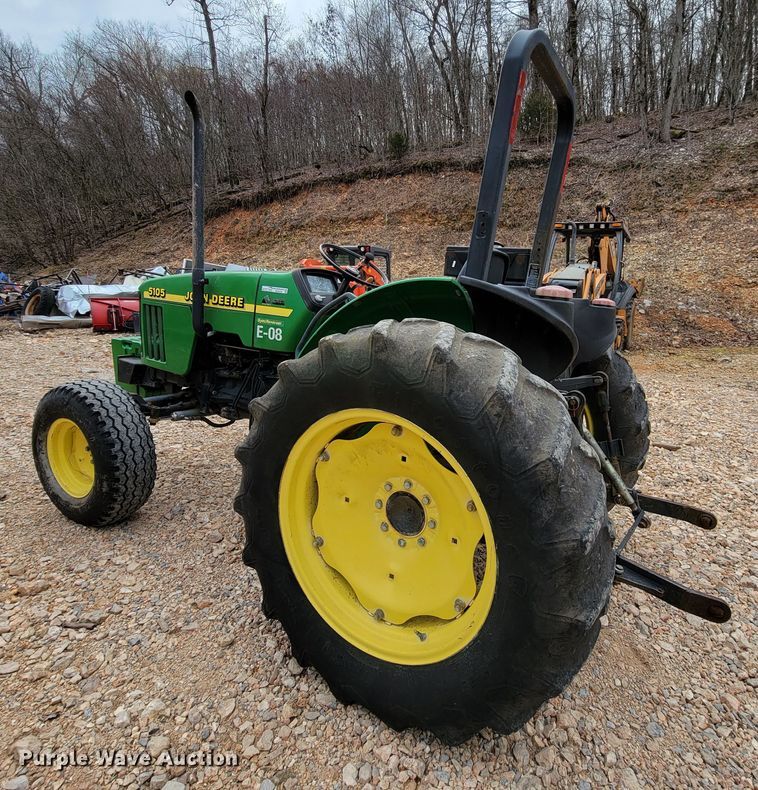 image for item HG9450 2001 John Deere 5105  tractor