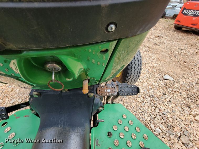 image for item HG9450 2001 John Deere 5105  tractor