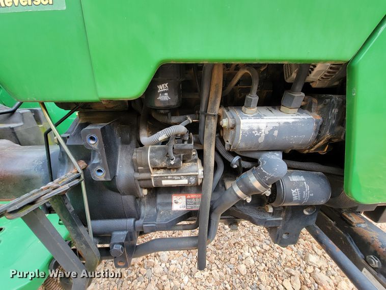 image for item HG9450 2001 John Deere 5105  tractor