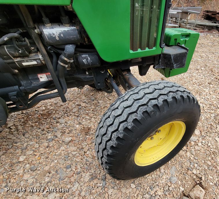 image for item HG9450 2001 John Deere 5105  tractor