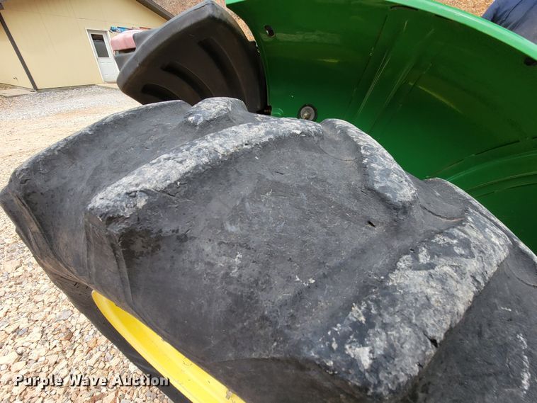 image for item HG9450 2001 John Deere 5105  tractor