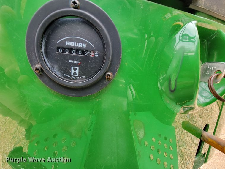 image for item HG9450 2001 John Deere 5105  tractor