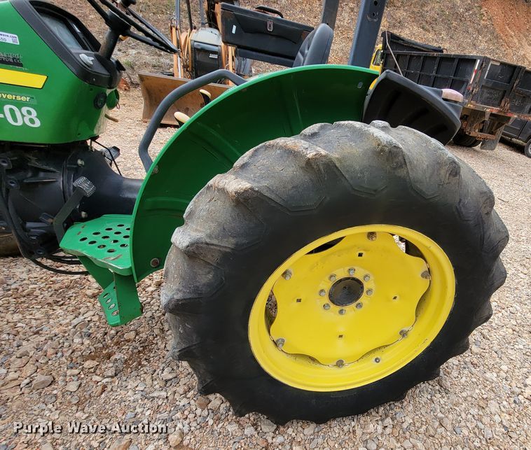 image for item HG9450 2001 John Deere 5105  tractor