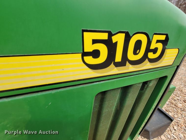 image for item HG9450 2001 John Deere 5105  tractor