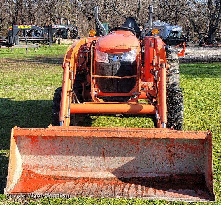 image for item HG9458 Kubota L4701D  MFWD tractor