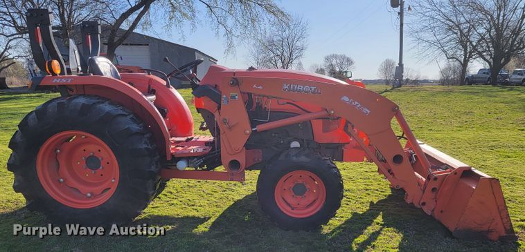 image for item HG9458 Kubota L4701D  MFWD tractor