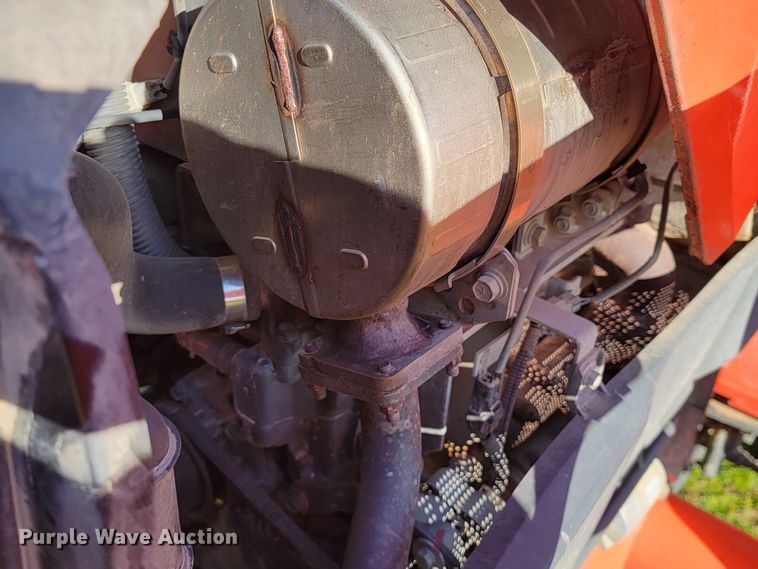 image for item HG9458 Kubota L4701D  MFWD tractor