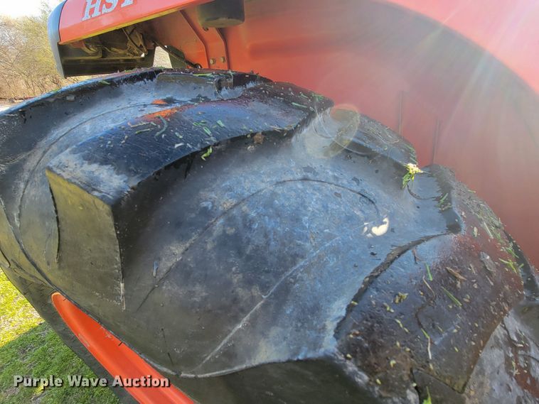 image for item HG9458 Kubota L4701D  MFWD tractor