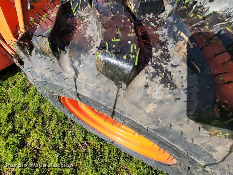 image for item HG9458 Kubota L4701D  MFWD tractor