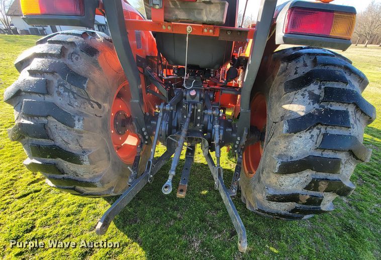 image for item HG9458 Kubota L4701D  MFWD tractor