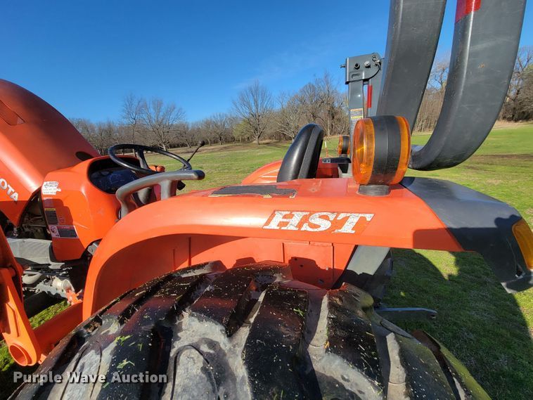 image for item HG9458 Kubota L4701D  MFWD tractor