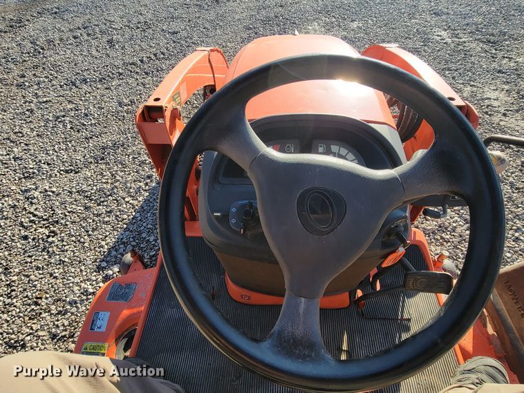 image for item HG9459 Kubota BX2660  MFWD tractor