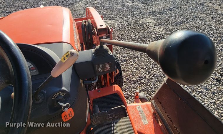 image for item HG9459 Kubota BX2660  MFWD tractor