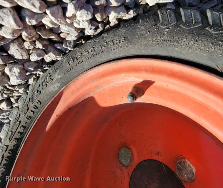 image for item HG9459 Kubota BX2660  MFWD tractor