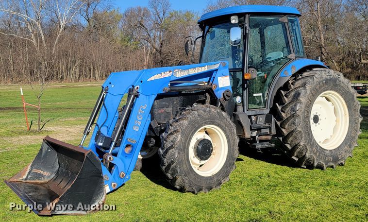 image for item HG9461 New Holland TD95D  MFWD tractor