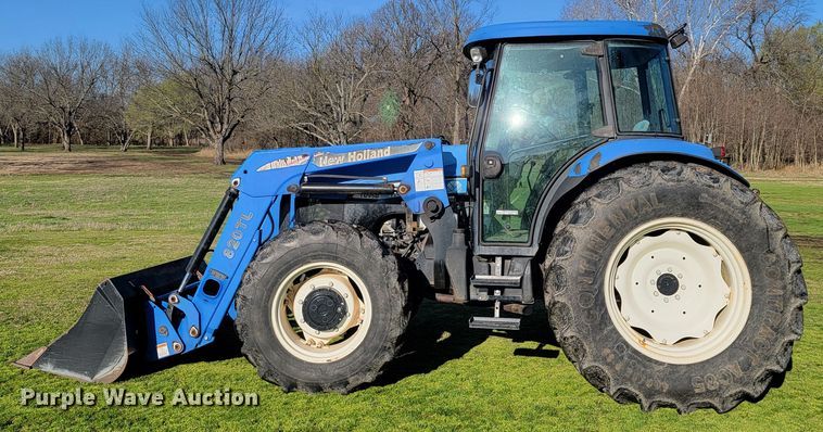 image for item HG9461 New Holland TD95D  MFWD tractor
