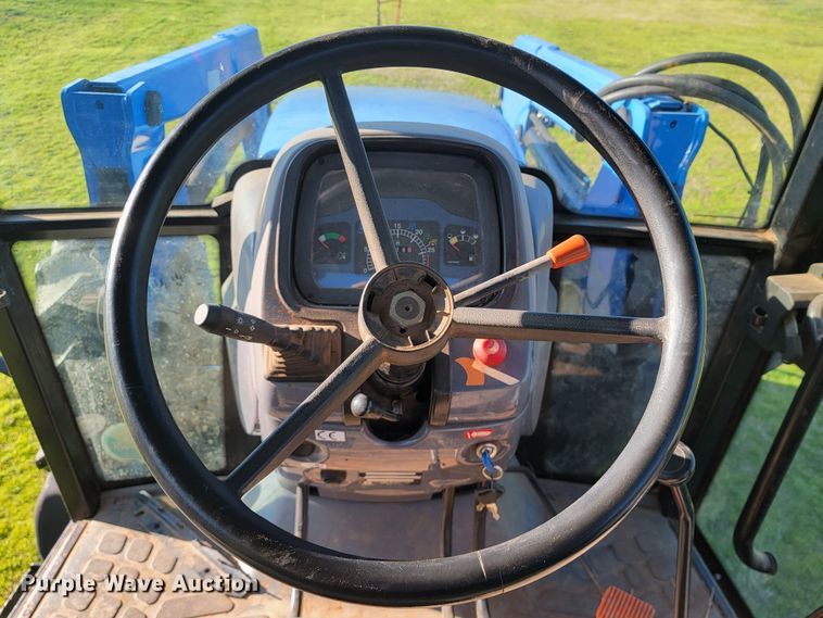 image for item HG9461 New Holland TD95D  MFWD tractor