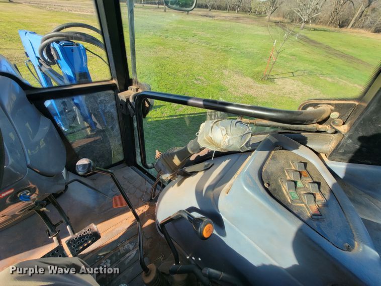 image for item HG9461 New Holland TD95D  MFWD tractor