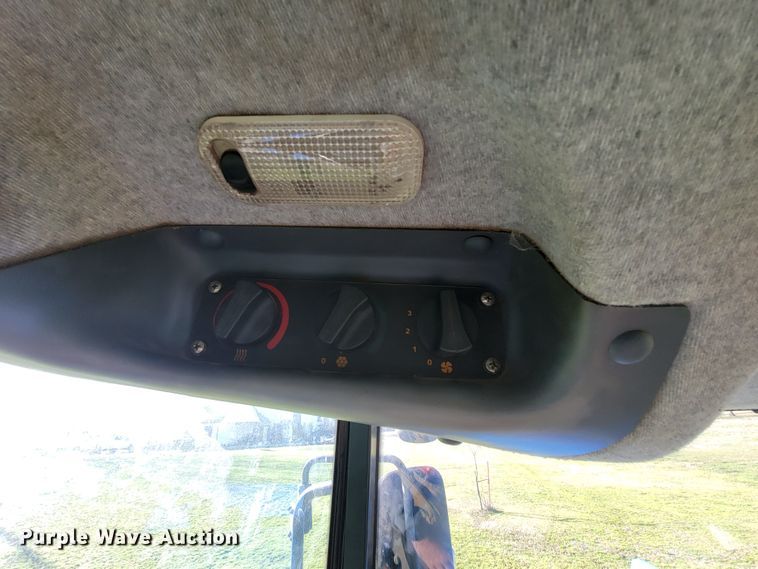 image for item HG9461 New Holland TD95D  MFWD tractor