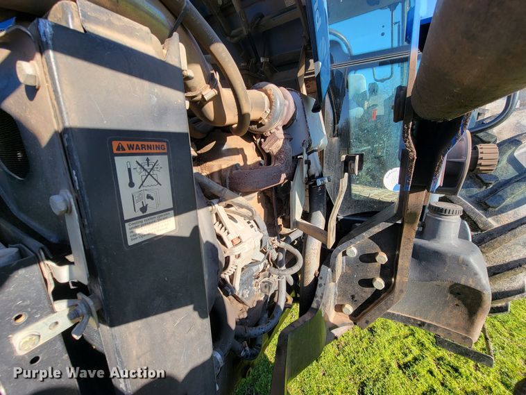 image for item HG9461 New Holland TD95D  MFWD tractor