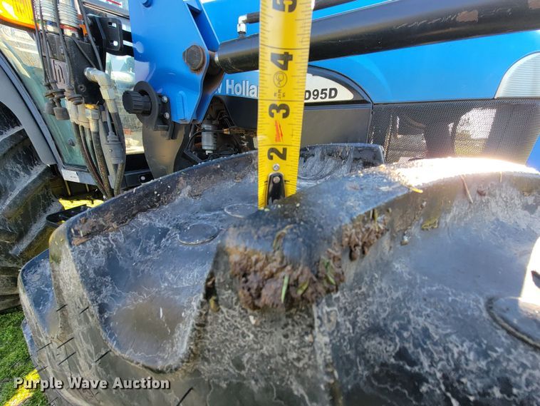 image for item HG9461 New Holland TD95D  MFWD tractor