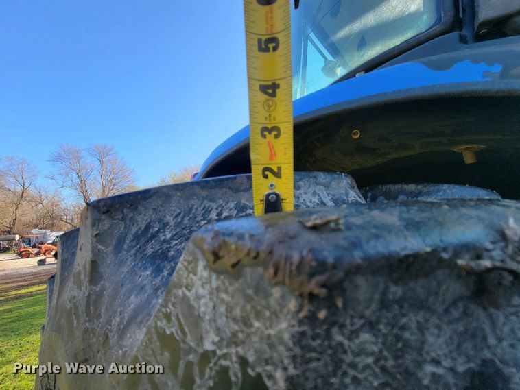 image for item HG9461 New Holland TD95D  MFWD tractor