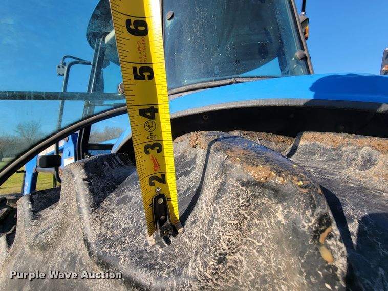 image for item HG9461 New Holland TD95D  MFWD tractor