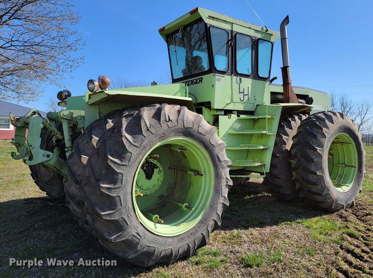 image for item HG9476 Steiger Cougar PTA251  4WD tractor