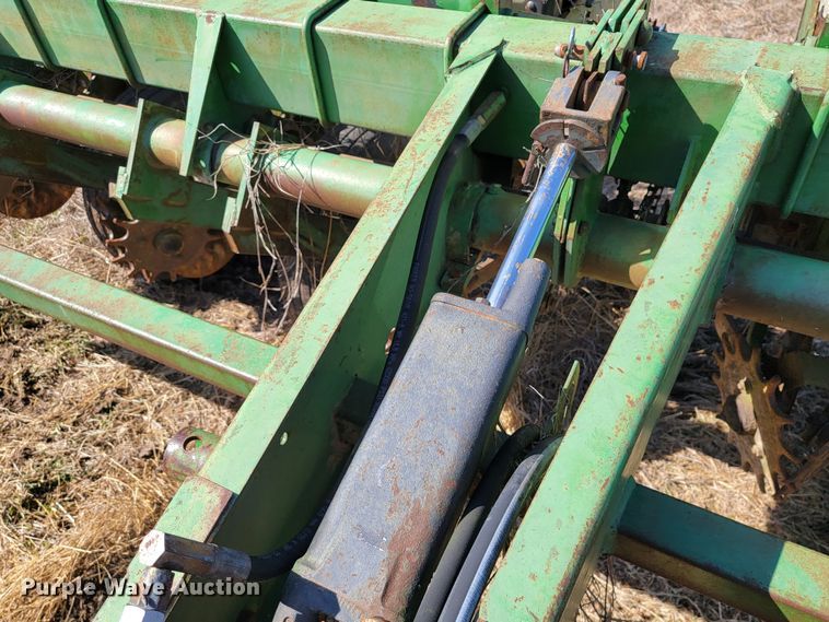 image for item HG9478 John Deere 7000  planter