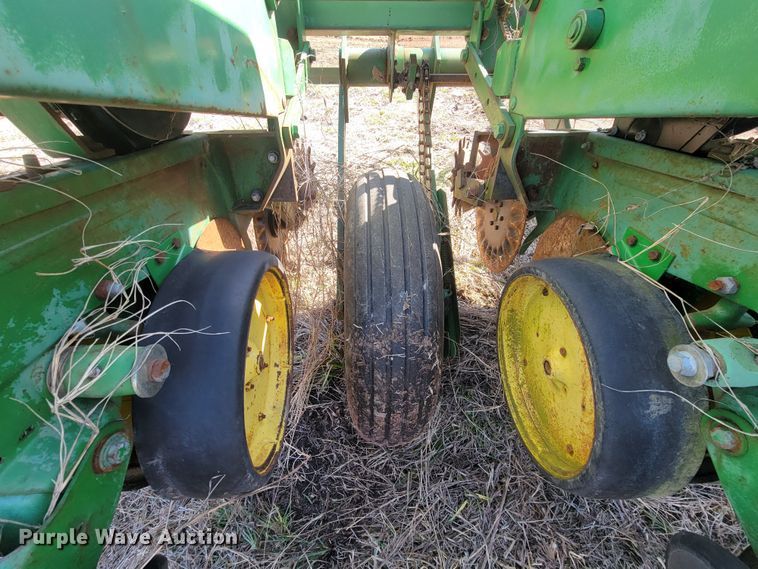 image for item HG9478 John Deere 7000  planter