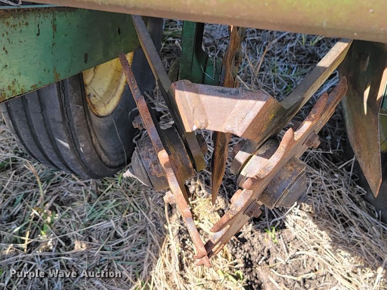 image for item HG9478 John Deere 7000  planter