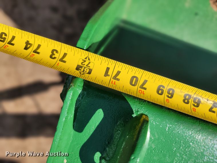 image for item HG9479 John Deere 5065E  MFWD tractor